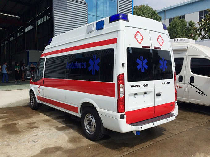 福特V348長軸超人高頂監(jiān)護型救護車 福特V348長軸超人高頂監(jiān)護型救護車