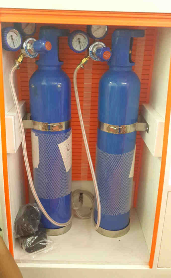 福特V348長軸超人高頂監(jiān)護型救護車 福特V348長軸超人高頂監(jiān)護型救護車